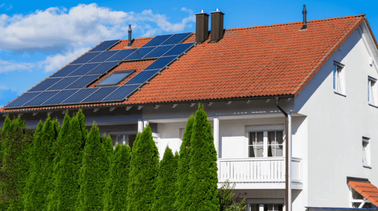 Solaranlage mit Speicher für Eigenbedarf